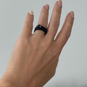 Black wood Ring with blue crystal. Size 17,5